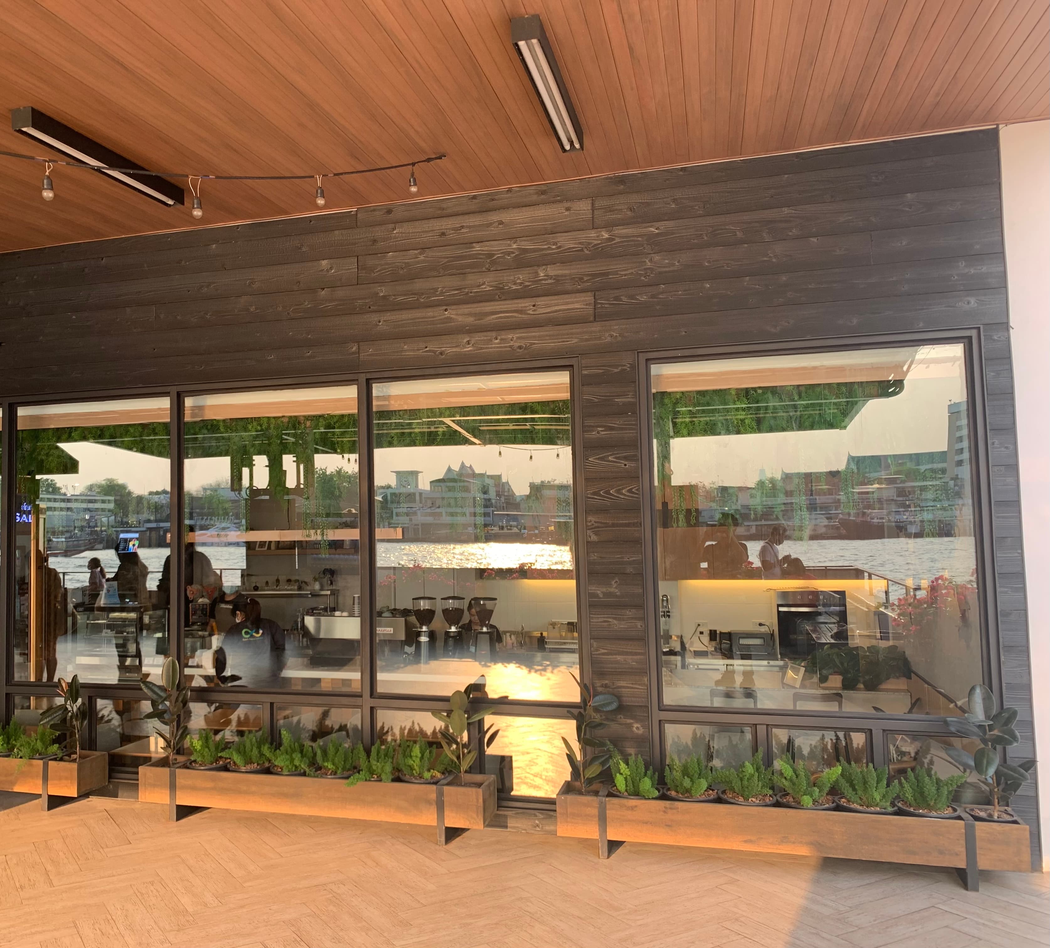 เซ้งร้านกาแฟ ริมแม่น้ำ ท่าเรือวังหลัง ติดรพ. ศิริราช