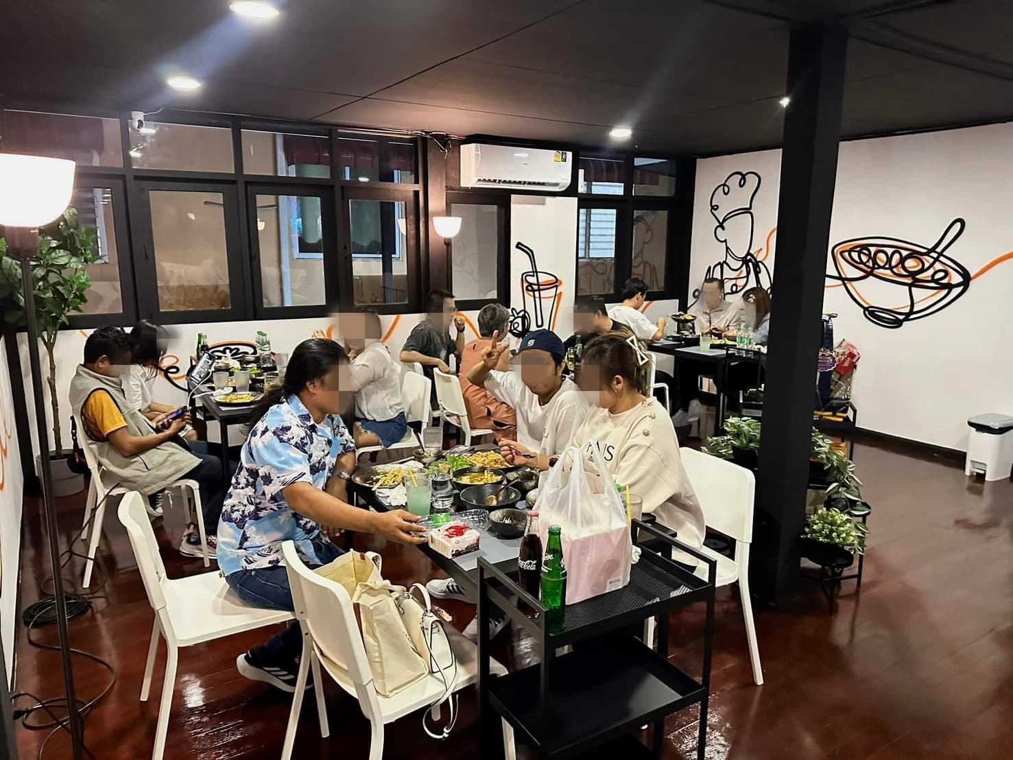 ขายพร้อมแบรนด์ ร้านอาหาร ใกล้ Icon Siam คลองสาน เดิน 1 นาทีถึง BTS ย่านแหล่งท่องเที่ยว