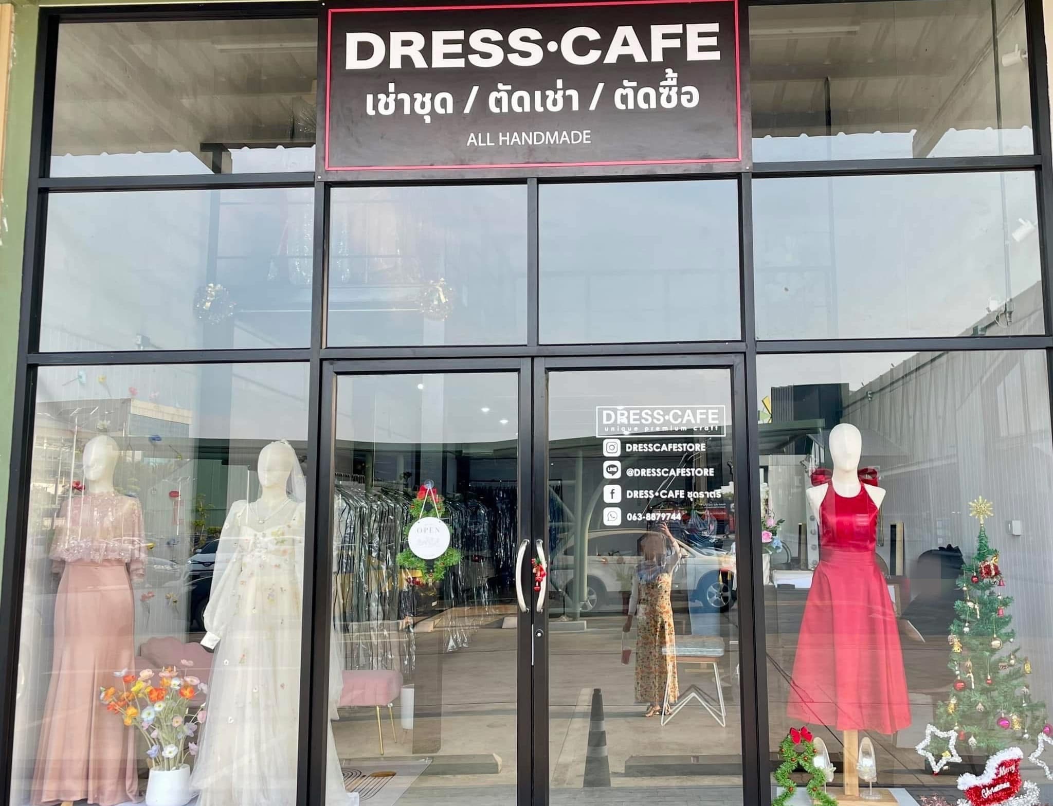 เซ้งร้าน-ขายชุด ร้านเช่าชุด นนทบุรี บางใหญ่ เปิดมาแล้ว 10 กว่าปี มีฐานลูกค้า ในโครงการ Foody Farm