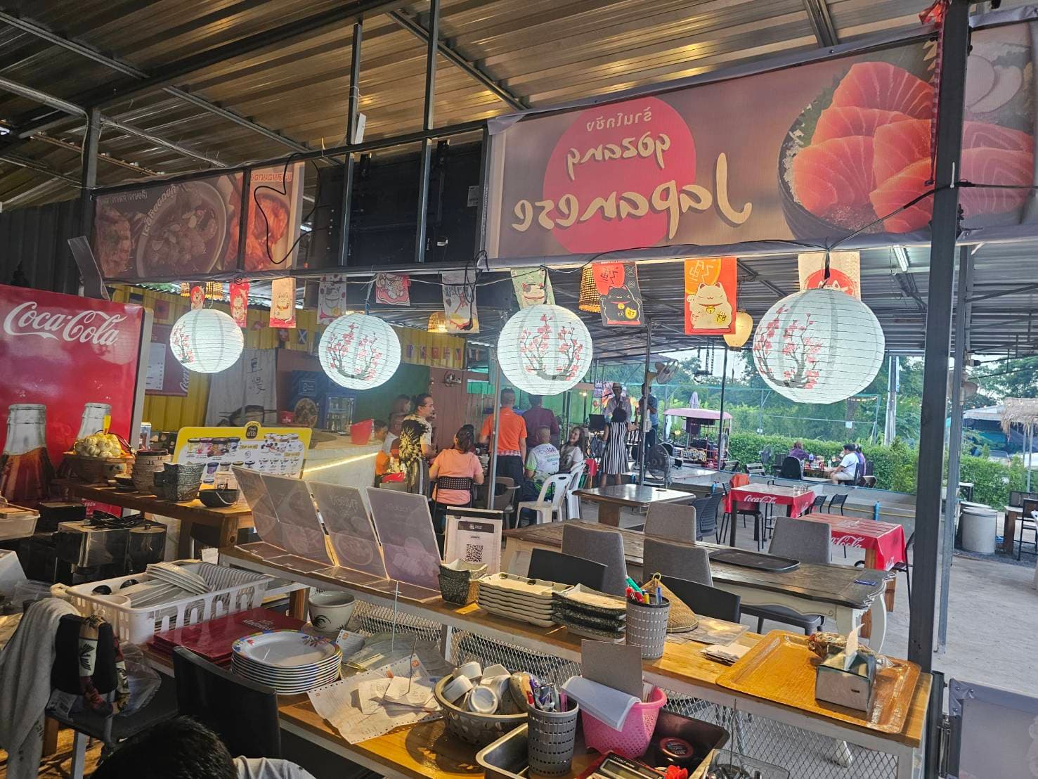 เซ้งร้านอาหาร สไตย์สวนอาหารนั่งชิวพร้อมอุปกรณ์