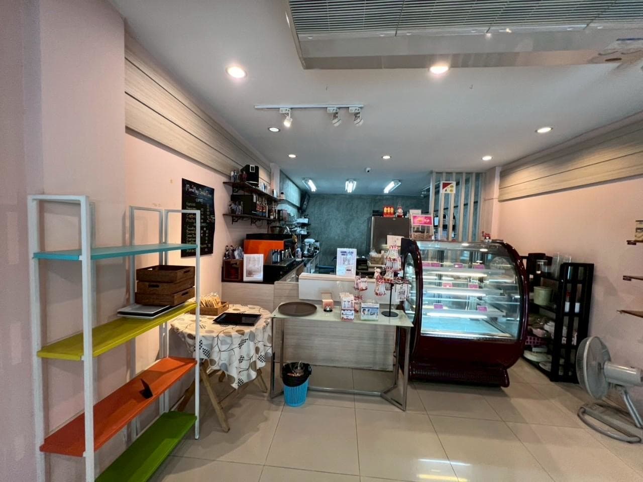 เซ้งตึกแถวพร้อมกิจการร้านกาแฟ+เบเกอรี่ ถนนราษฎร์พัฒนา
