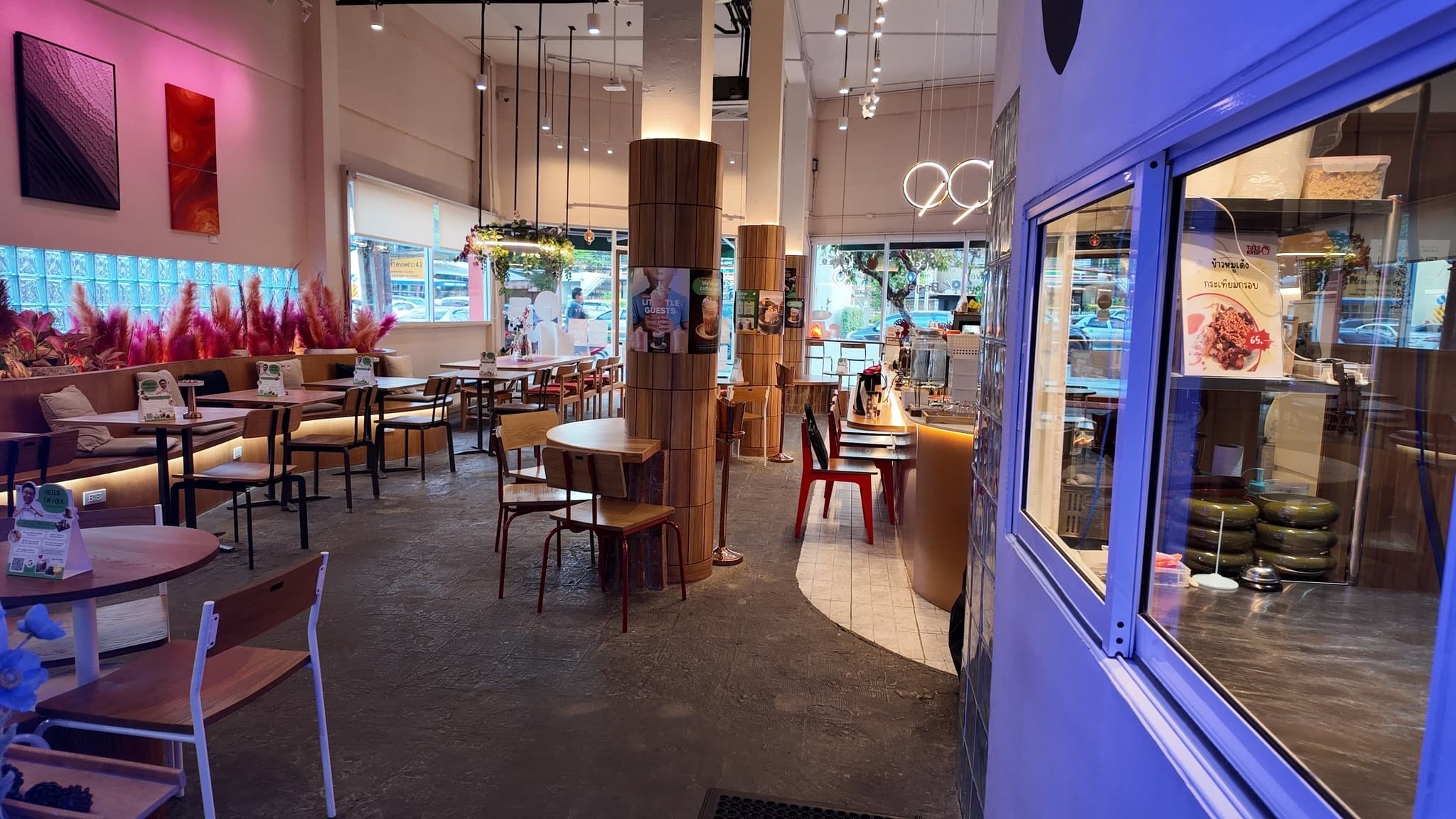 เซ้งร้านชา-คาเฟ่ ปากซอยลาดพร้าว 35 ติดรถไฟฟ้าสถาณีภาวณา ติดถนนใหญ่ บรรยากาศอบอุ่น โล่งสบาย
