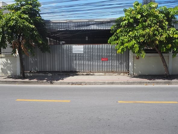 ให้เช่าที่ดินทรงสี่เหลี่ยมผืนผ้าเนื้อที่ประมาณ53ตร.วา ทำเลทอง ใกล้โรงงานไทยวาโก้ ทำร้านอาหารได้