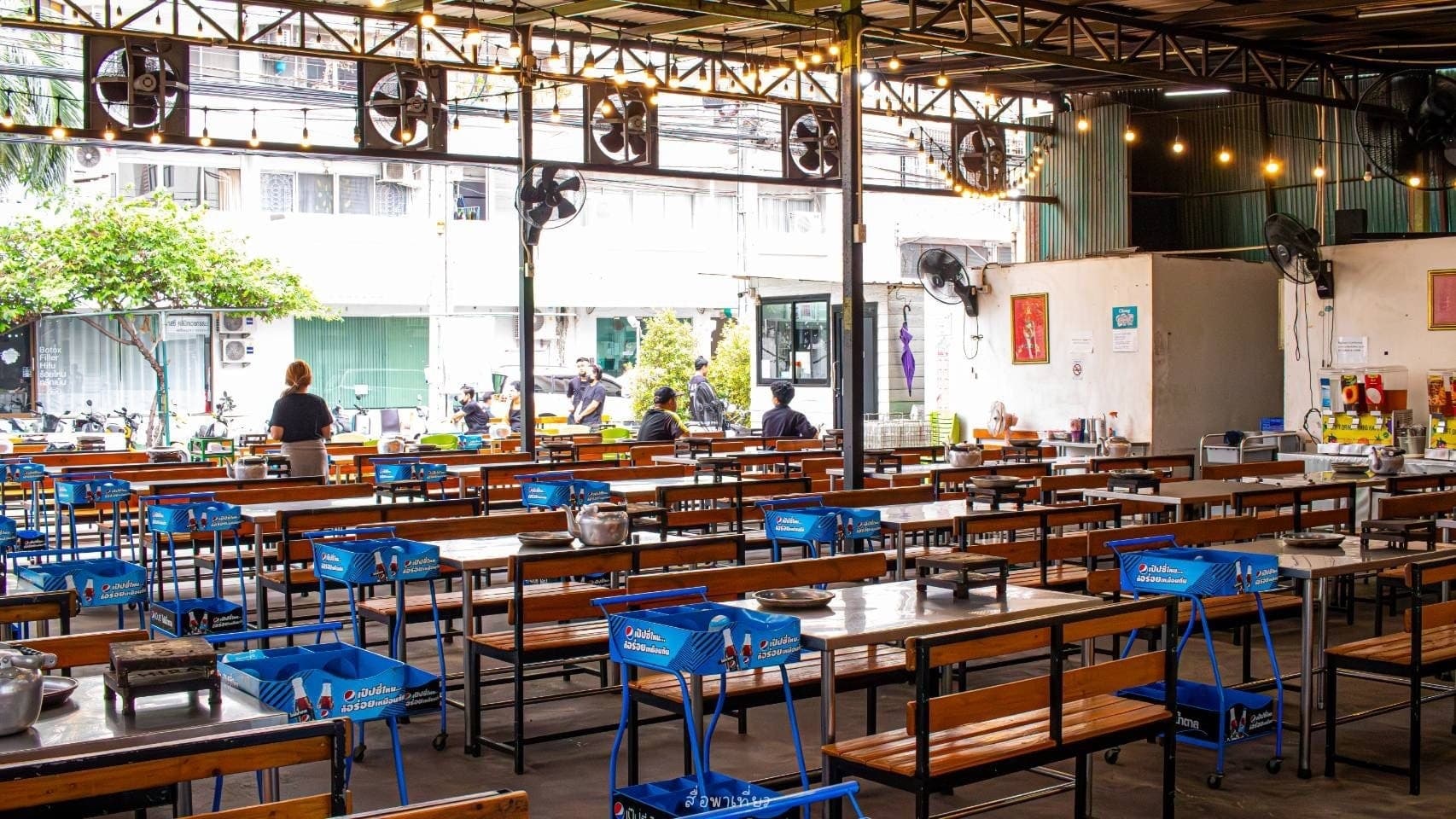 เซ้งร้านหมูกระทะบุฟเฟต์ ซีฟู้ด ห้วยขวาง ซอย 20 มิถุนา รองรับลูกค้าได้ 200+ ลูกค้าคนจีนเยอะ