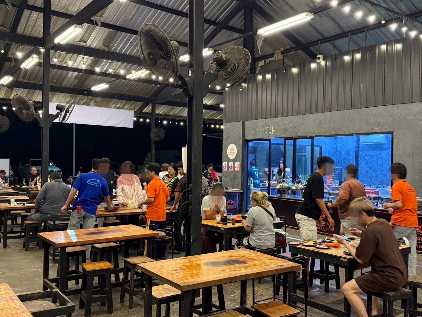 เซ้งร้านอาหารบุฟเฟ่ต์ นนทบุรี ตลาดใหม่เรวดี ลูกค้าประจำแน่น พร้อมของครบ พร้อมสอน