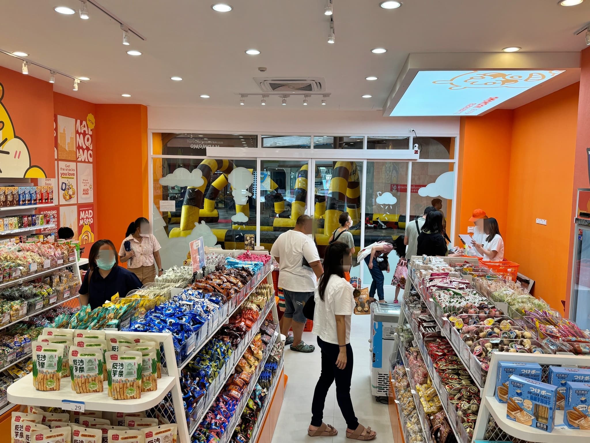 เซ้งร้านตกแต่งพร้อม ในเดอะ 4 ศาลายา ติดร้านดัง พร้อมเปิดได้ทันที