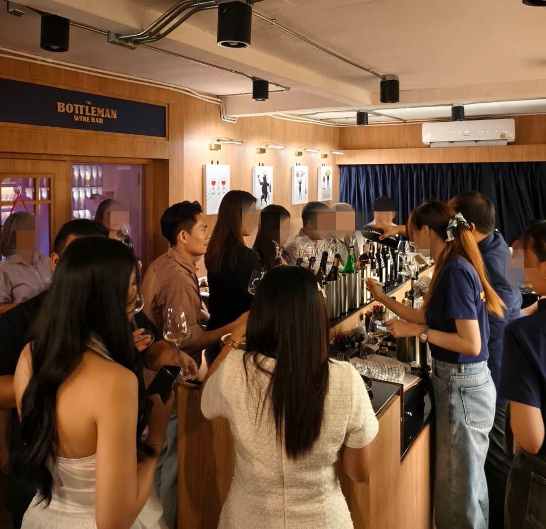 เซ้งร้านหรู Wine Bar ใจกลางเมือง ถนนวิทยุ ใกล้ All Seasons Place GPF ใกล้โรงแรม Conrad