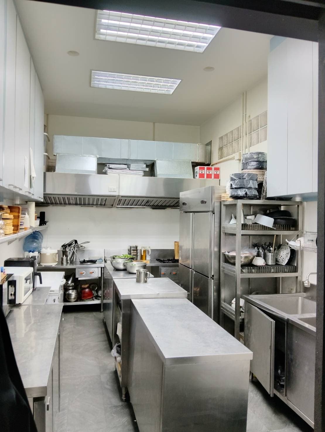 เซ้งร้านอาหาร-คาเฟ่-บาร์ ทำเลสาทร ราชพฤกษ์ พร้อมอุปกรณ์ครบ ลูกค้ากำลังซื้อสูง