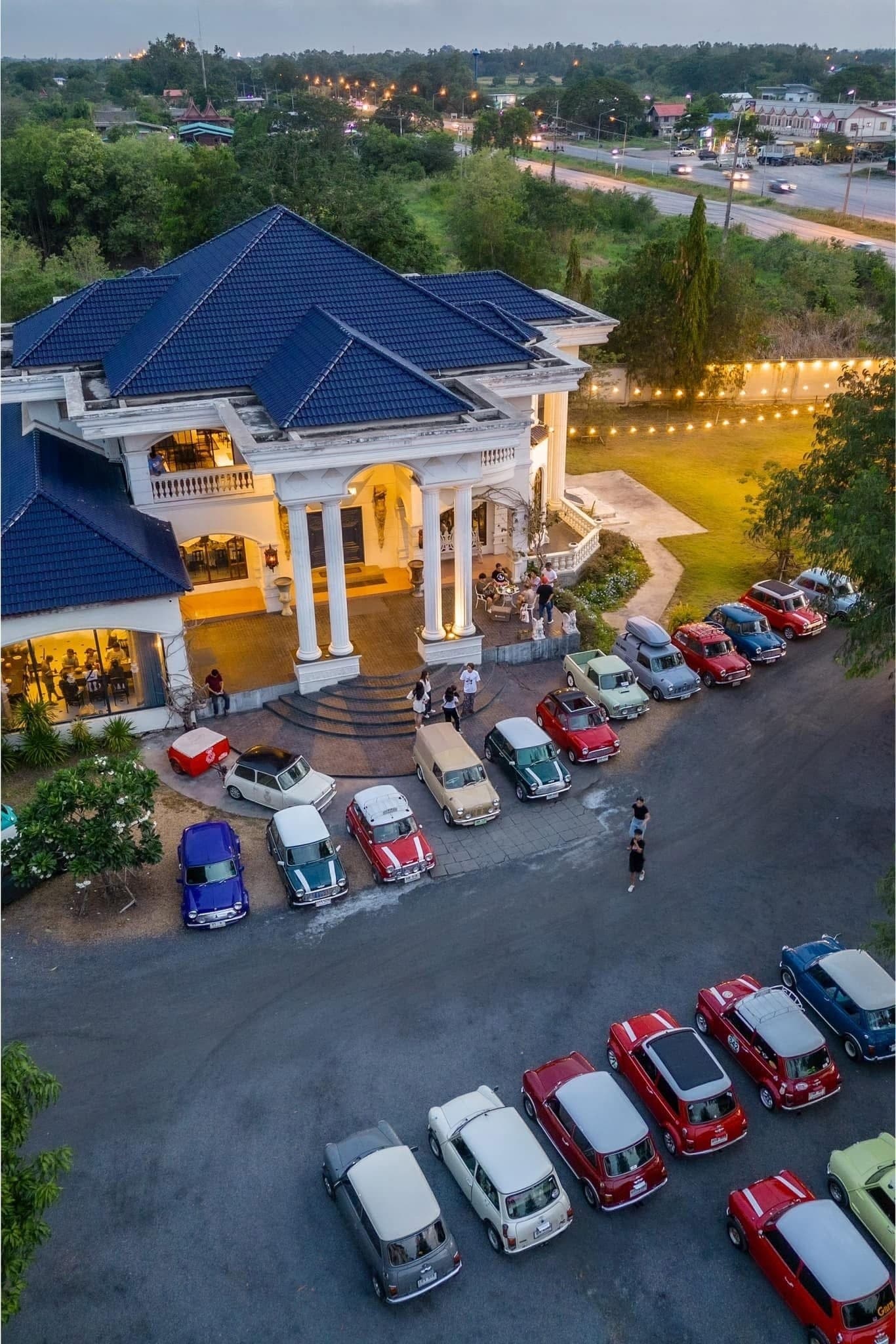 เซ้งร้านคาเฟ่สไตล์ยุโรป ขนาดใหญ่ อยุธยา ร้านยังเปิดอยู่ ตกแต่งไป6ล้าน เซ้งเพียง 1.4 ล้าน