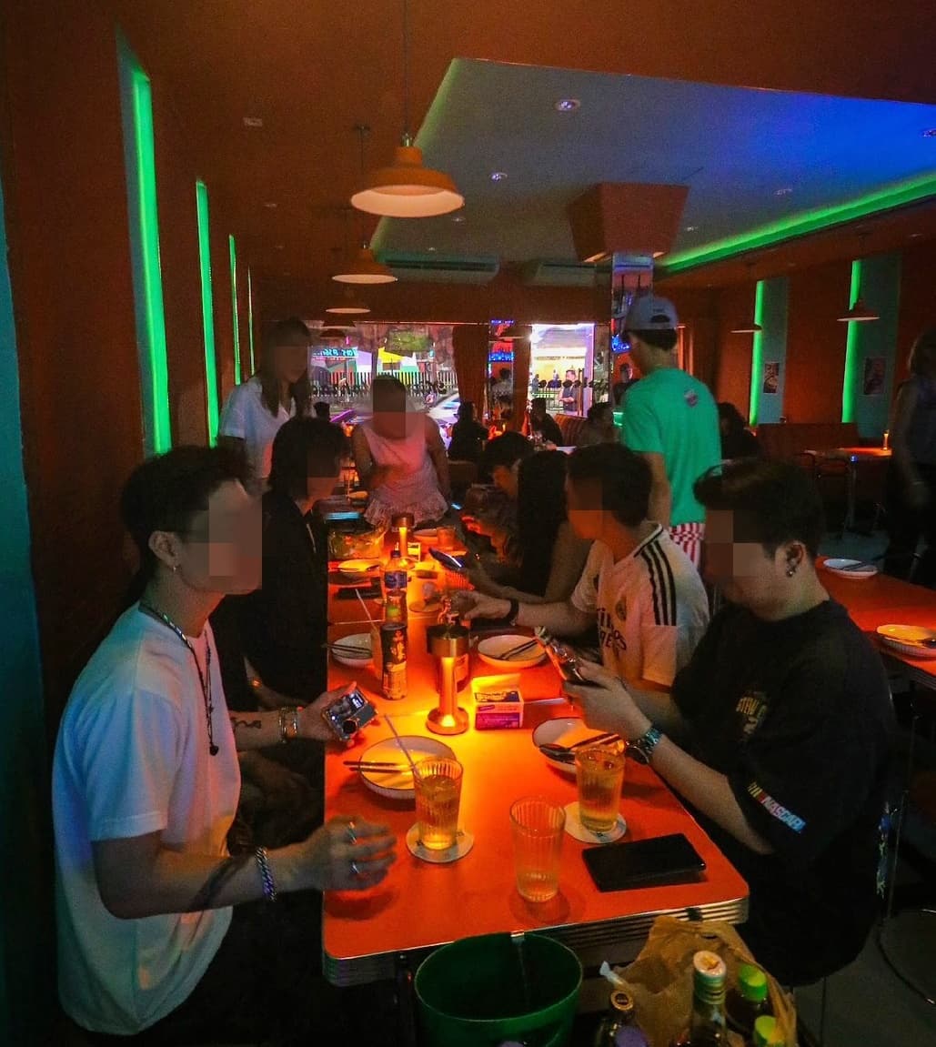 เซ้งร้านอาหาร-บาร์ ลาดพร้าว ตรงข้ามยูเนี่ยนมอลล์ ใกล้เซ็นทรัลลาดพร้าว ติดถนนใหญ่ ติด MRT
